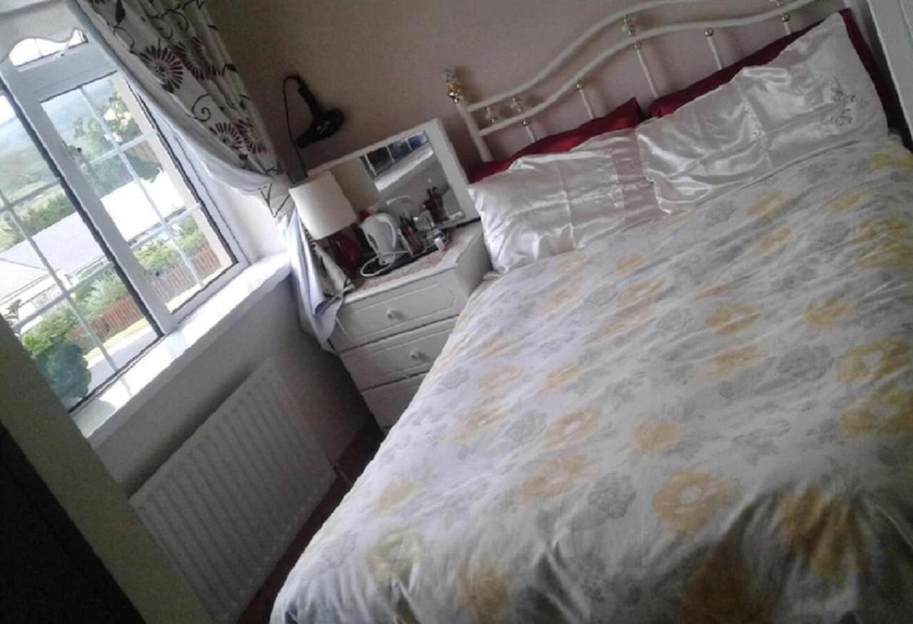 The Yellow Rose B&B Belderg エクステリア 写真