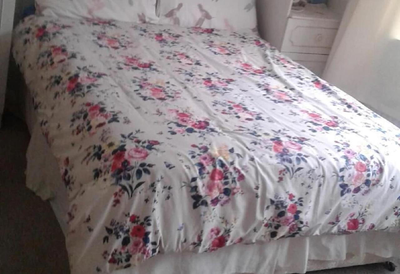 The Yellow Rose B&B Belderg エクステリア 写真